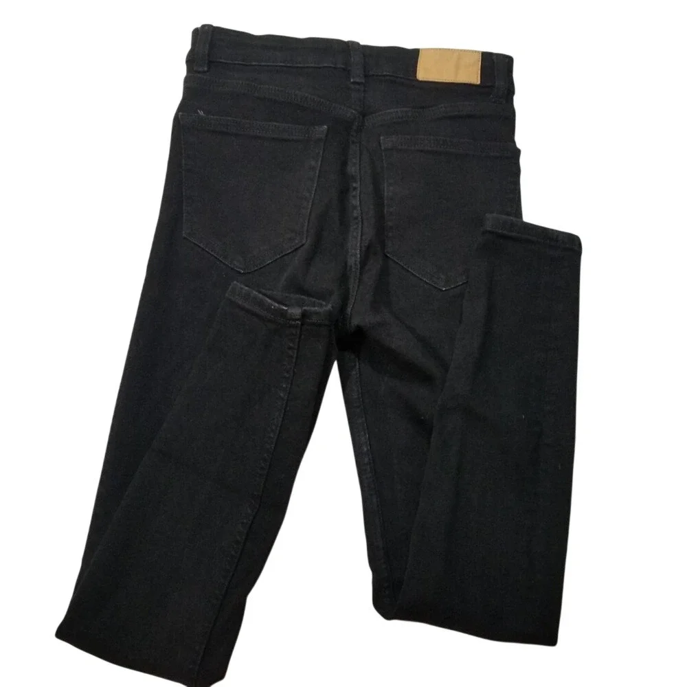 Zara cropped Jean's‎ sz 6